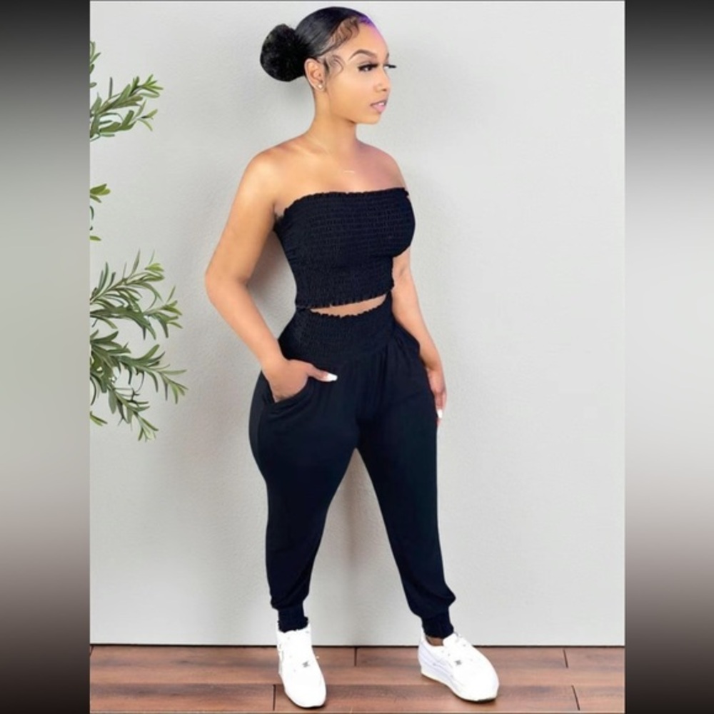 TikTok Shop: Black Tube Top Lounge Set (Pants and top)